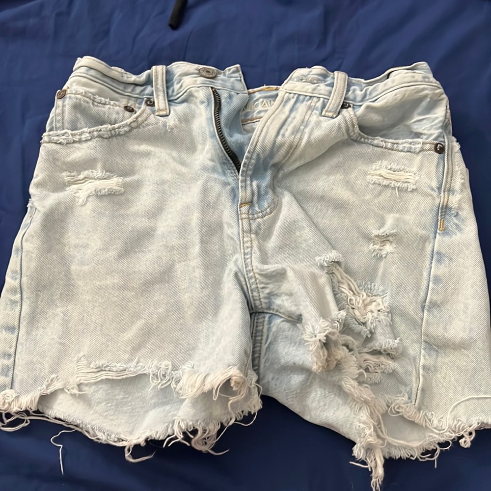 Distressed AE Boyfriend Shorts